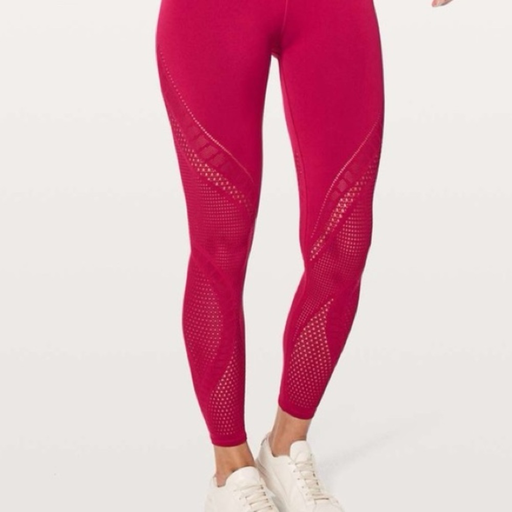 Lululemon Reveal Tight Interconnect *25.5" View 3